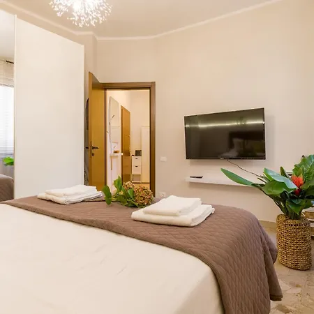 公寓 Casa Al Volto A Due Passi Dall'arena By Reasy&busy 维罗纳