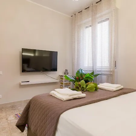 公寓 Casa Al Volto A Due Passi Dall'arena By Reasy&busy