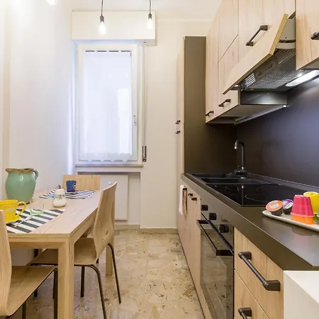 公寓 Casa Al Volto A Due Passi Dall'arena By Reasy&busy